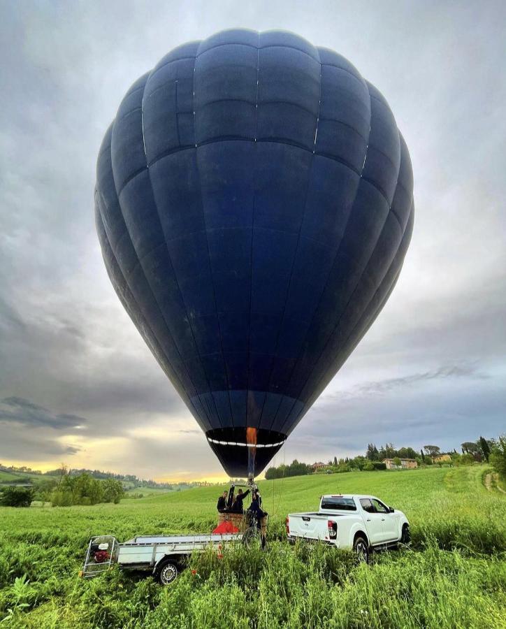 Agriturismo La Corte Del Sole Сиена Экстерьер фото