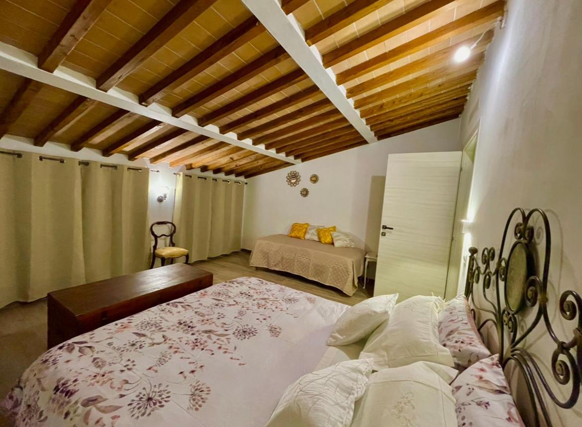 Agriturismo La Corte Del Sole Сиена Экстерьер фото