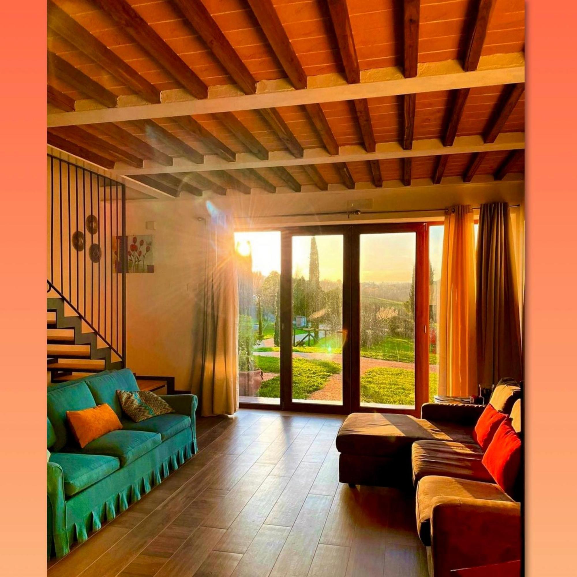 Agriturismo La Corte Del Sole Сиена Экстерьер фото