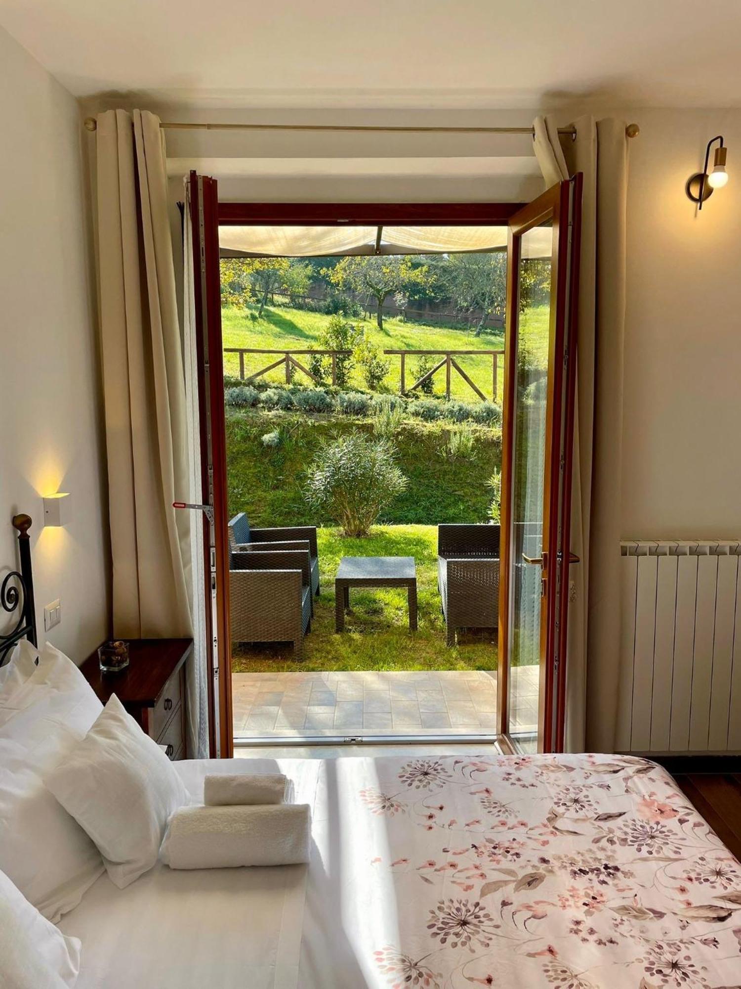 Agriturismo La Corte Del Sole Сиена Экстерьер фото