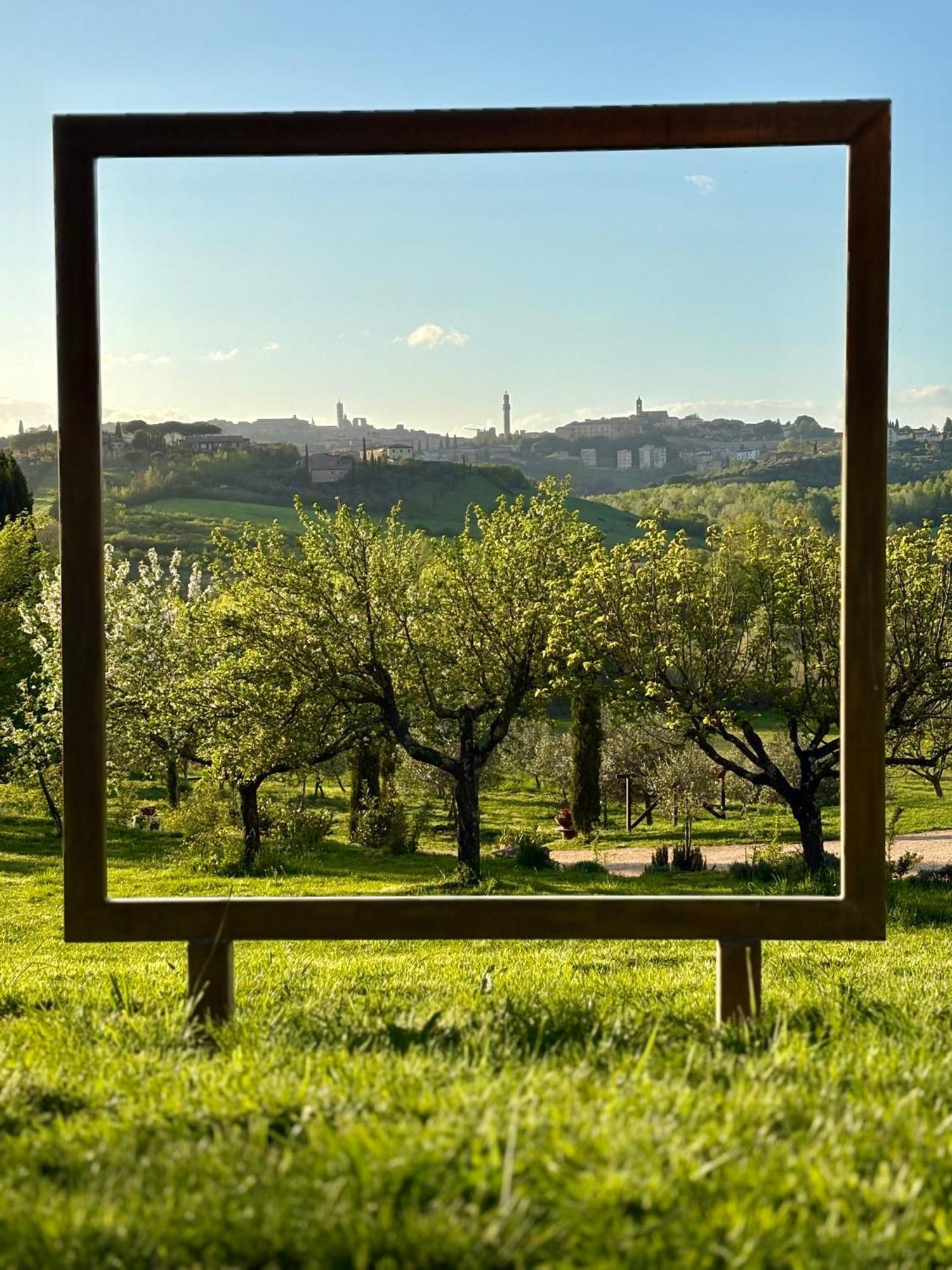 Agriturismo La Corte Del Sole Сиена Экстерьер фото